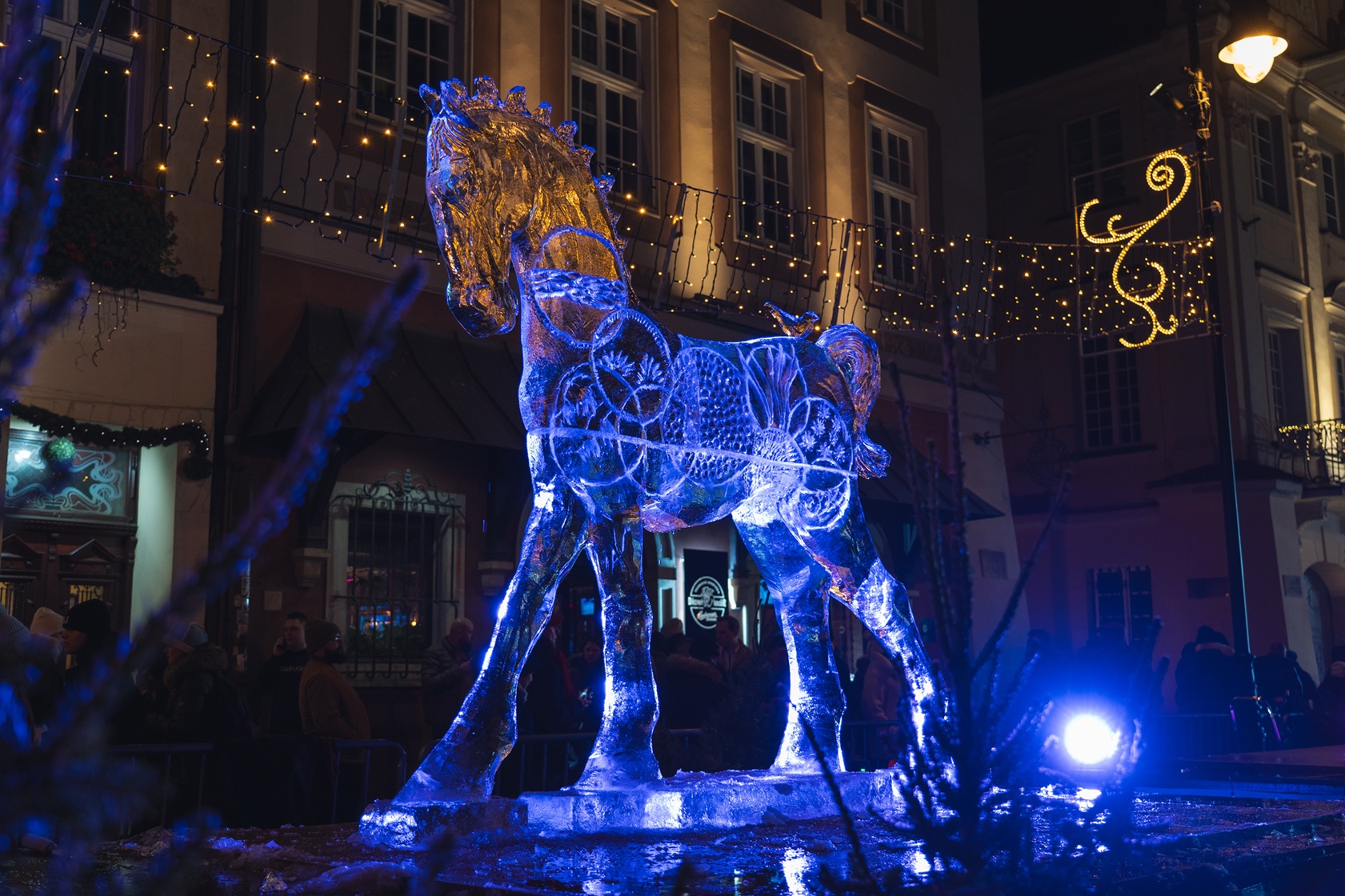 Sport and art in one - the main competition of the 19th edition of the POZnań Ice Festival.